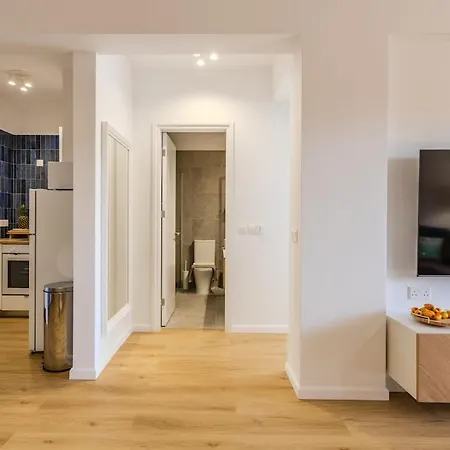 Limnaria Gardens Romantic Apartman *